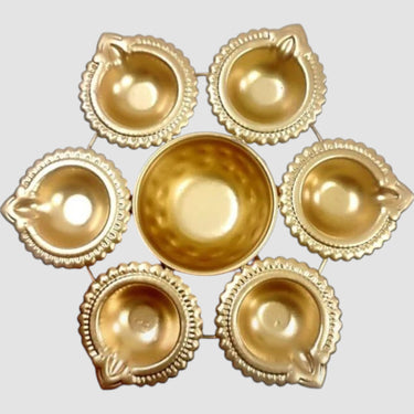 Shubh 6 Diya Copper Thali for Diwali Decorations